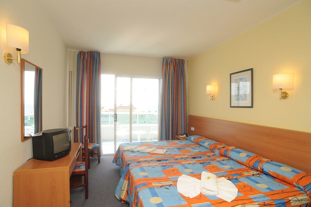 Natura Park Hotel 4*